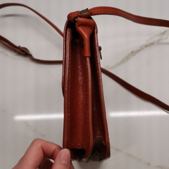 MADE IN ITALY genuine leather small crossbody bag - Picture 7 of 16